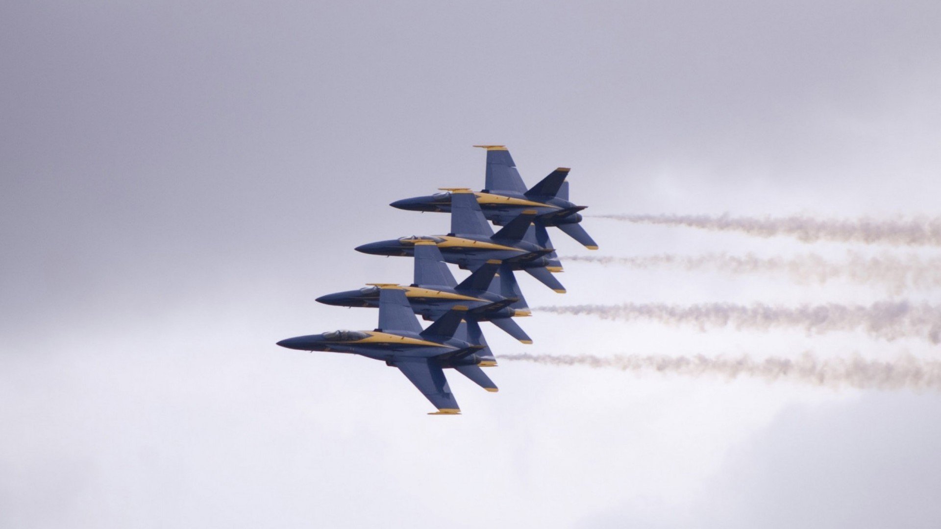 柯尔赞女子200米仰泳赛道亮点,200米仰泳比赛视频